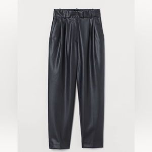 Very cute leather pants